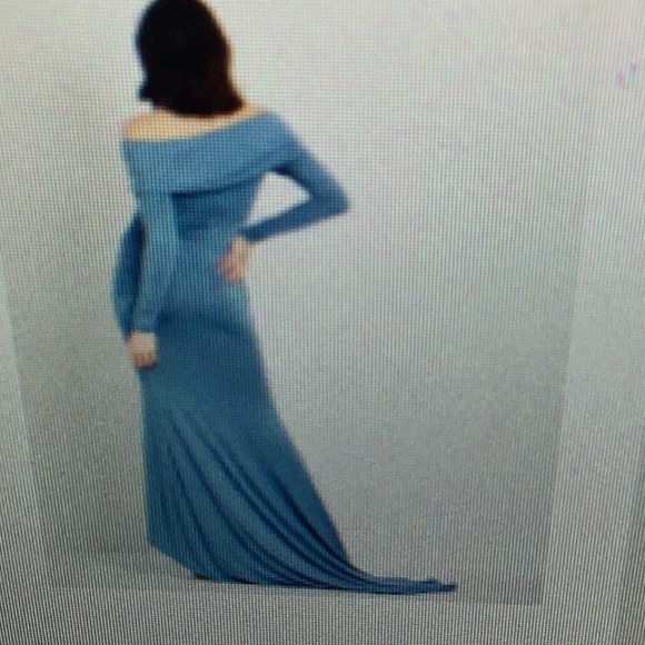 Off- Shoulder Maternity Gown And Photoshoot Dress Blue Shimmer - Picture 3 of 5